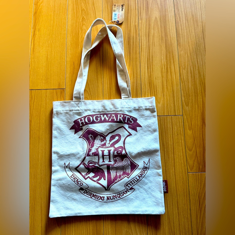 Harry Potter UK TOTE!! New unused! Pic of front and back